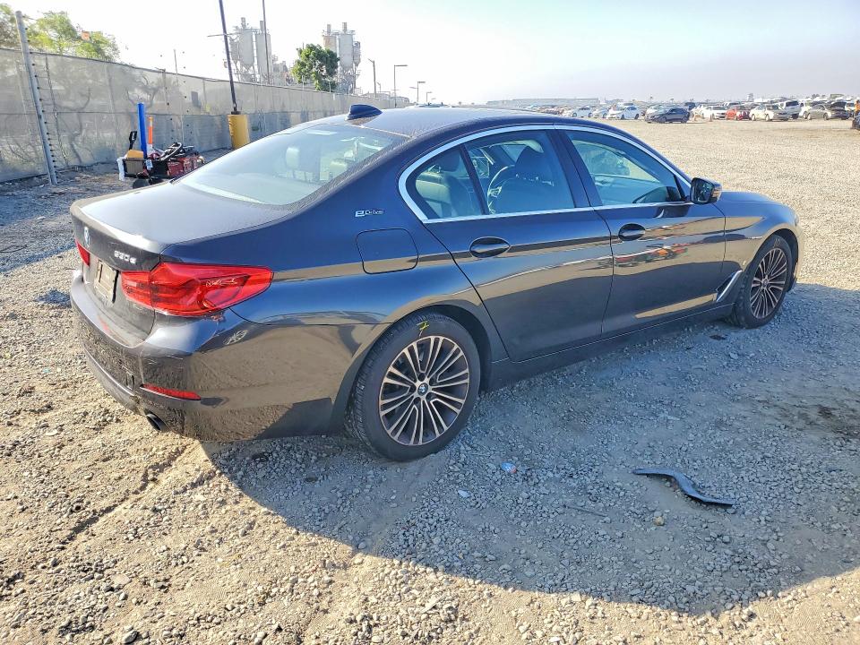 Продаж на аукціоні авто 2019 Bmw 530e, vin: WBAJA9C56KB254491, номер лоту: 47648546