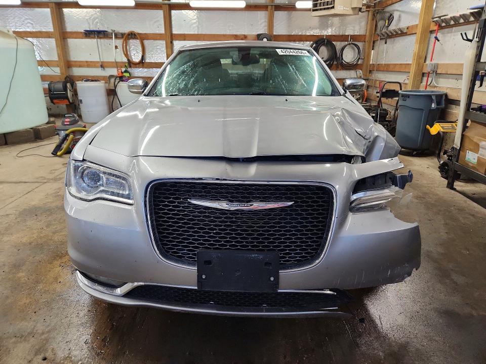 Продажа на аукционе авто 2016 Chrysler 300c, vin: 2C3CCAEG6GH343390, номер лота: 42044266