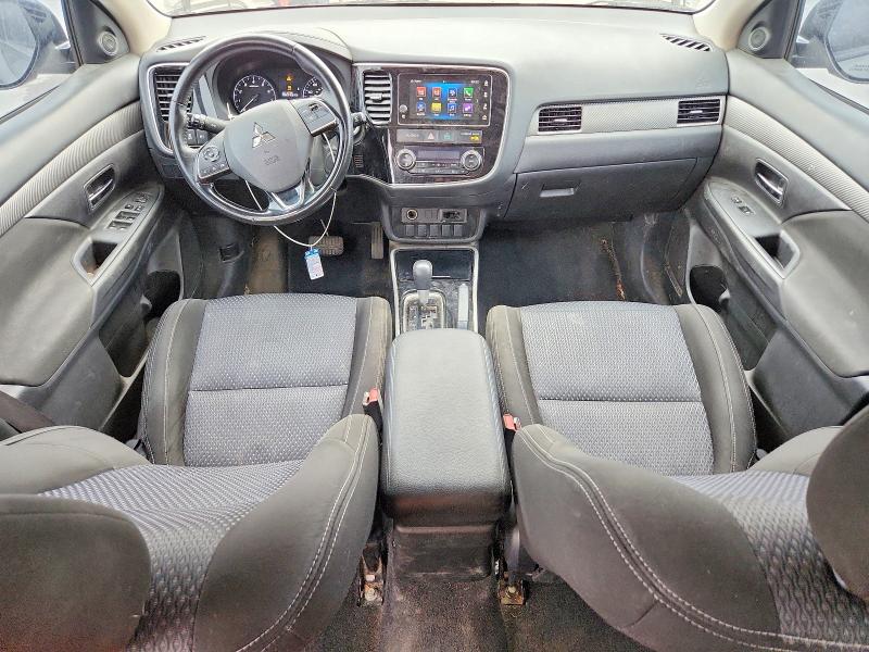41705856 :رقم المزاد ، JA4AD3A38HZ033641 vin ، 2017 Mitsubishi Outlander مزاد بيع