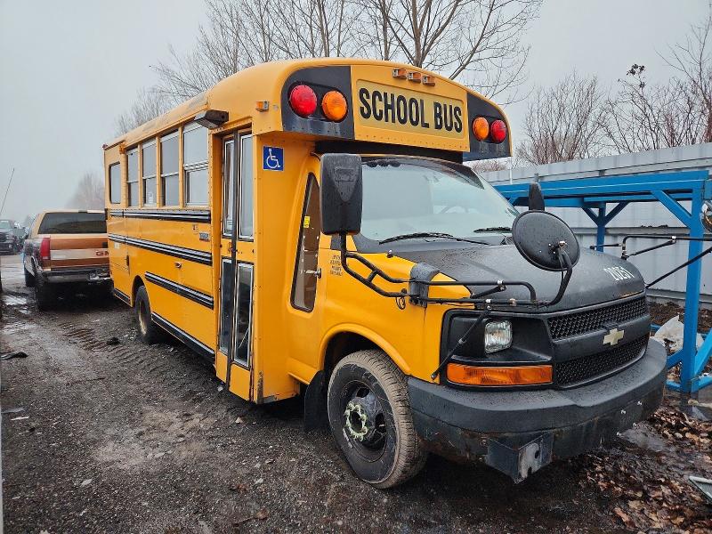 Auction sale of the 2010 Chevrolet Minotour G4500, vin: 1GB9G5AG4A1164699, lot number: 75971295