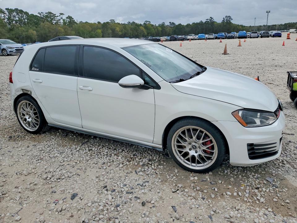 45520186 :رقم المزاد ، 3VW4T7AU1FM062240 vin ، 2015 Volkswagen Gti مزاد بيع