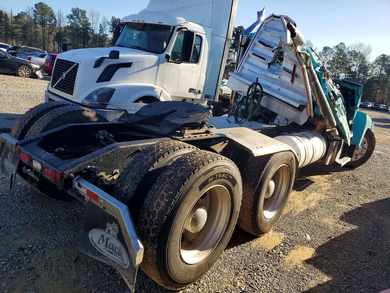 41972716 :رقم المزاد ، 1M1PN4GY5PM012098 vin ، 2023 Mack Pinnacle مزاد بيع