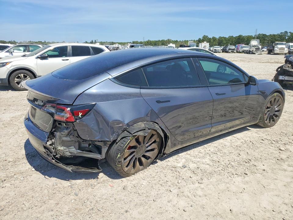 46522426 :رقم المزاد ، 5YJ3E1EC0MF860690 vin ، 2021 Tesla Model 3 مزاد بيع