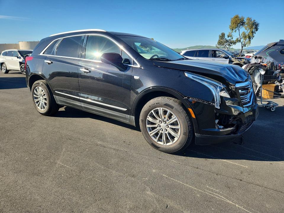 2017 Cadillac Xt5 მანქანა იყიდება აუქციონზე, vin: 1GYKNBRS0HZ201358, აუქციონის ნომერი: 41971646