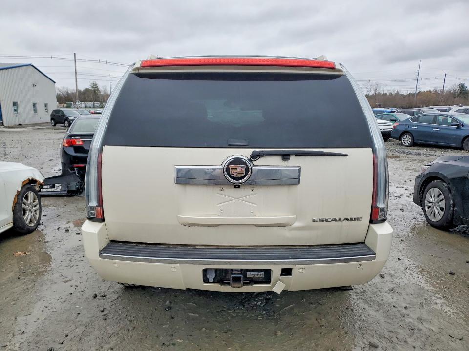 2008 Cadillac Escalade მანქანა იყიდება აუქციონზე, vin: 1GYFK63898R205598, აუქციონის ნომერი: 47249486