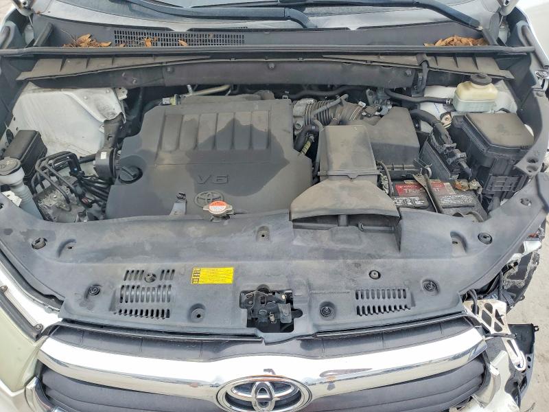 79770615 :رقم المزاد ، 5TDKKRFH3FS115797 vin ، 2015 Toyota Highlander مزاد بيع