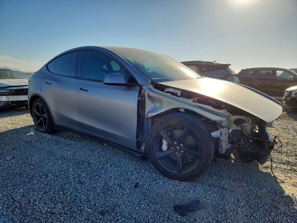 47433996 :رقم المزاد ، 7SAYGDEE7TF330852 vin ، 2026 Tesla Model Y مزاد بيع