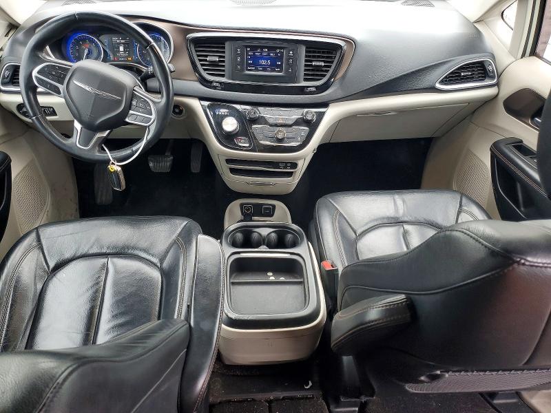45463046 :رقم المزاد ، 2C4RC1BG4HR670635 vin ، 2017 Chrysler Pacifica مزاد بيع