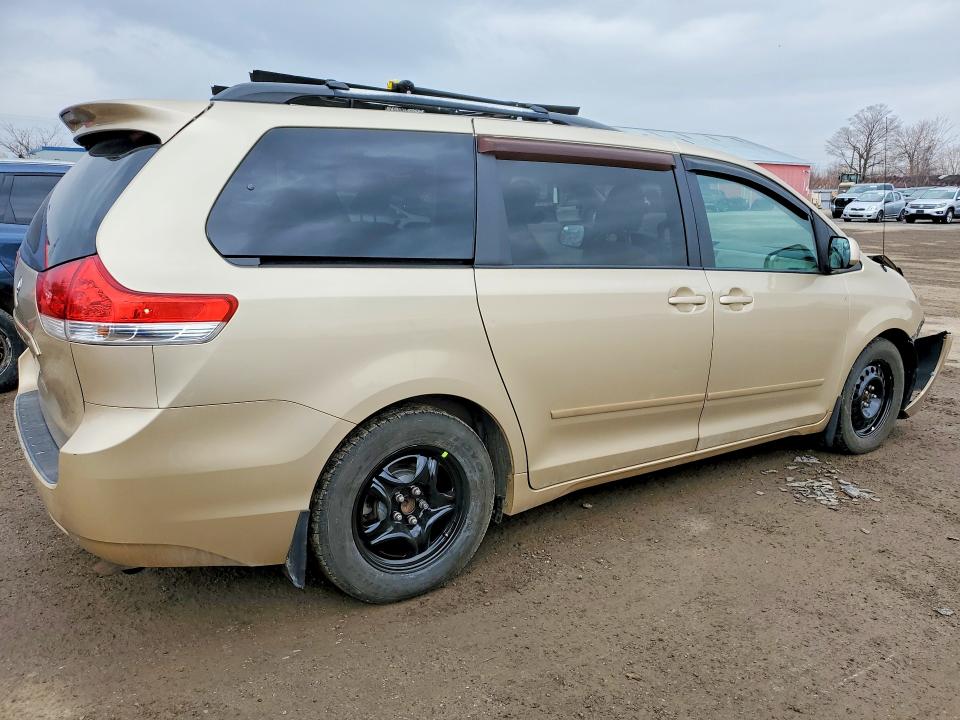 Aukcja sprzedaży 2011 Toyota Sienna, vin: 5TDKK3DC3BS047628, numer aukcji: 41754026
