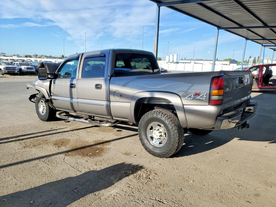 47139626 :رقم المزاد ، 1GTHK23D36F155400 vin ، 2006 Gmc Sierra مزاد بيع
