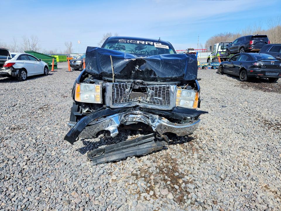 46085946 :رقم المزاد ، 3GTP2VE30BG128939 vin ، 2011 Gmc Sierra مزاد بيع