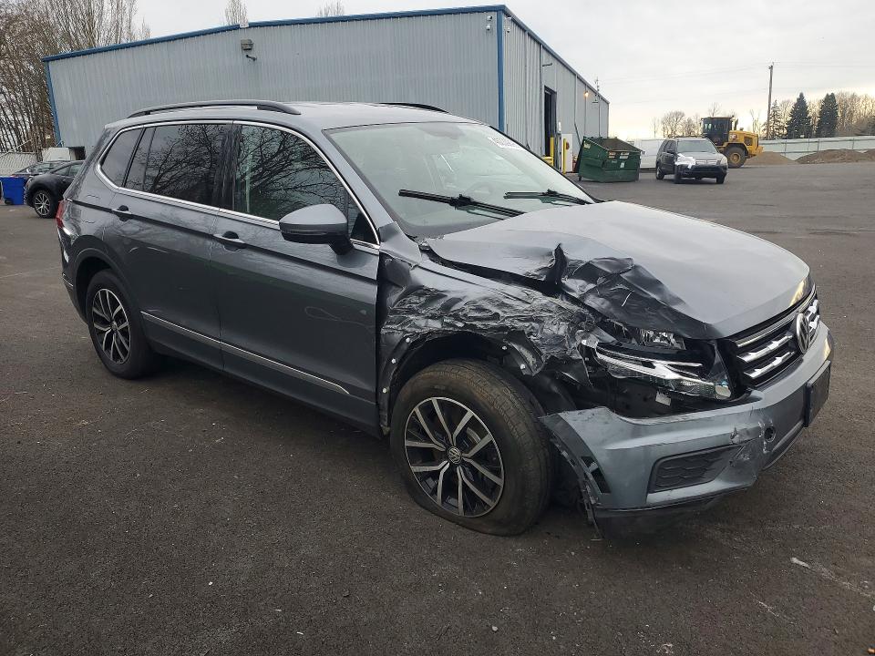 2021 Volkswagen Tiguan მანქანა იყიდება აუქციონზე, vin: 3VV2B7AX6MM099712, აუქციონის ნომერი: 46239896