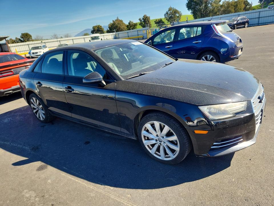 Продаж на аукціоні авто 2017 Audi A4, vin: WAUGNAF4XHN000745, номер лоту: 46240456