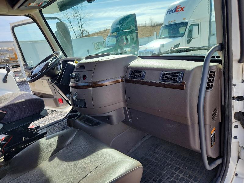 2017 Volvo Vnl მანქანა იყიდება აუქციონზე, vin: 4V4N39TG6HN988155, აუქციონის ნომერი: 46200546