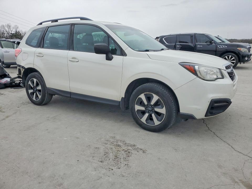 Продаж на аукціоні авто 2018 Subaru Forester, vin: JF2SJABCXJH454215, номер лоту: 79925705