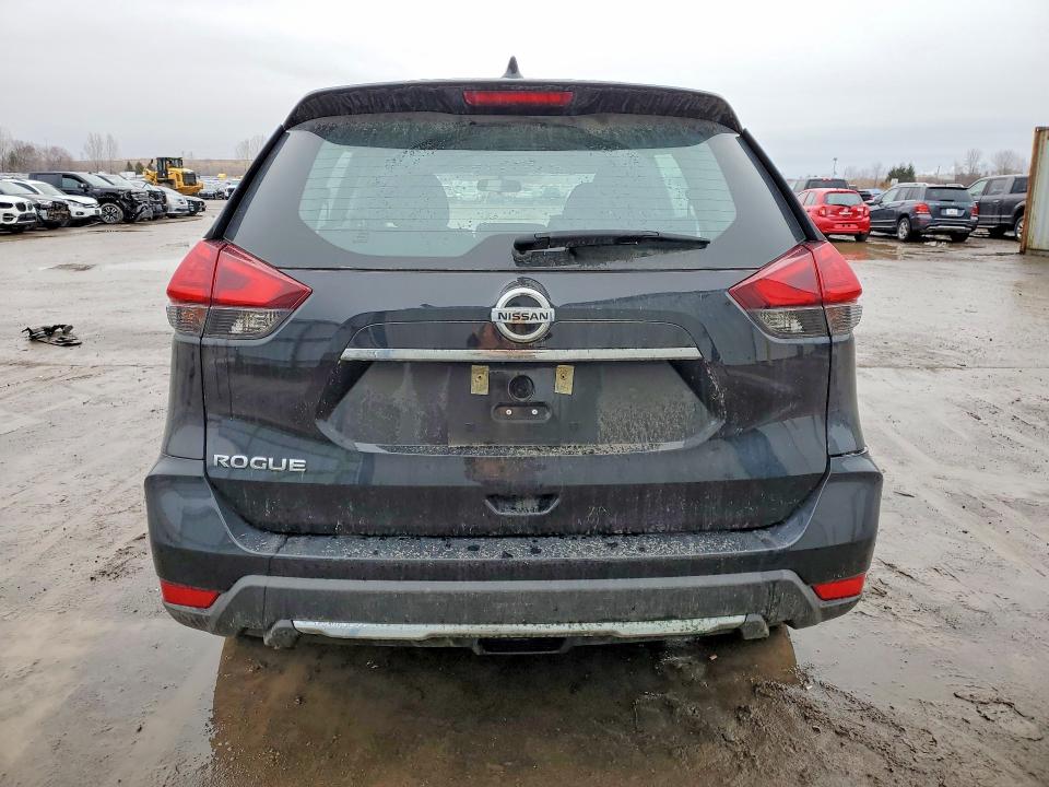 41887446 :رقم المزاد ، 5N1AT2MT8HC895450 vin ، 2017 Nissan Rogue مزاد بيع