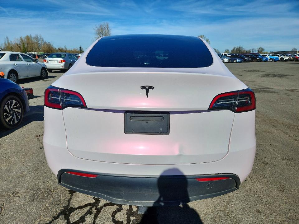 Продажа на аукционе авто 2023 Tesla Model Y, vin: 7SAYGDEE0PF971153, номер лота: 46084036