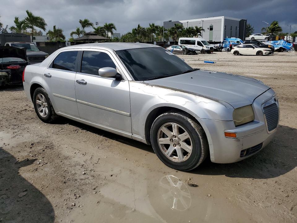 Продажа на аукционе авто 2007 Chrysler 300, vin: 2C3KA53G97H759459, номер лота: 45787116