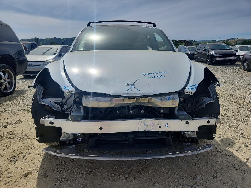 Продаж на аукціоні авто 2023 Tesla Model Y, vin: 7SAYGDEE2PF600897, номер лоту: 47294246