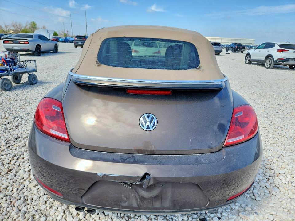 2013 Volkswagen Beetle მანქანა იყიდება აუქციონზე, vin: 3VW5X7AT4DM829060, აუქციონის ნომერი: 47215666