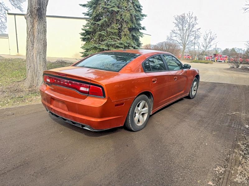 47085926 :رقم المزاد ، 2B3CL3CG1BH585055 vin ، 2011 Dodge Charger مزاد بيع
