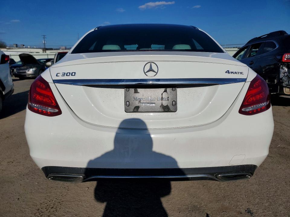 46635796 :رقم المزاد ، WDDWF4KB6JR411078 vin ، 2018 Mercedes-benz C مزاد بيع
