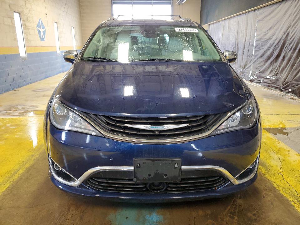 77240995 :رقم المزاد ، 2C4RC1N7XJR183733 vin ، 2018 Chrysler Pacifica مزاد بيع