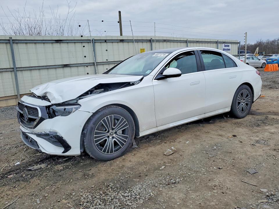 Продажа на аукционе авто 2026 Mercedes-benz E, vin: W1KLF4HB3TA250748, номер лота: 49587506