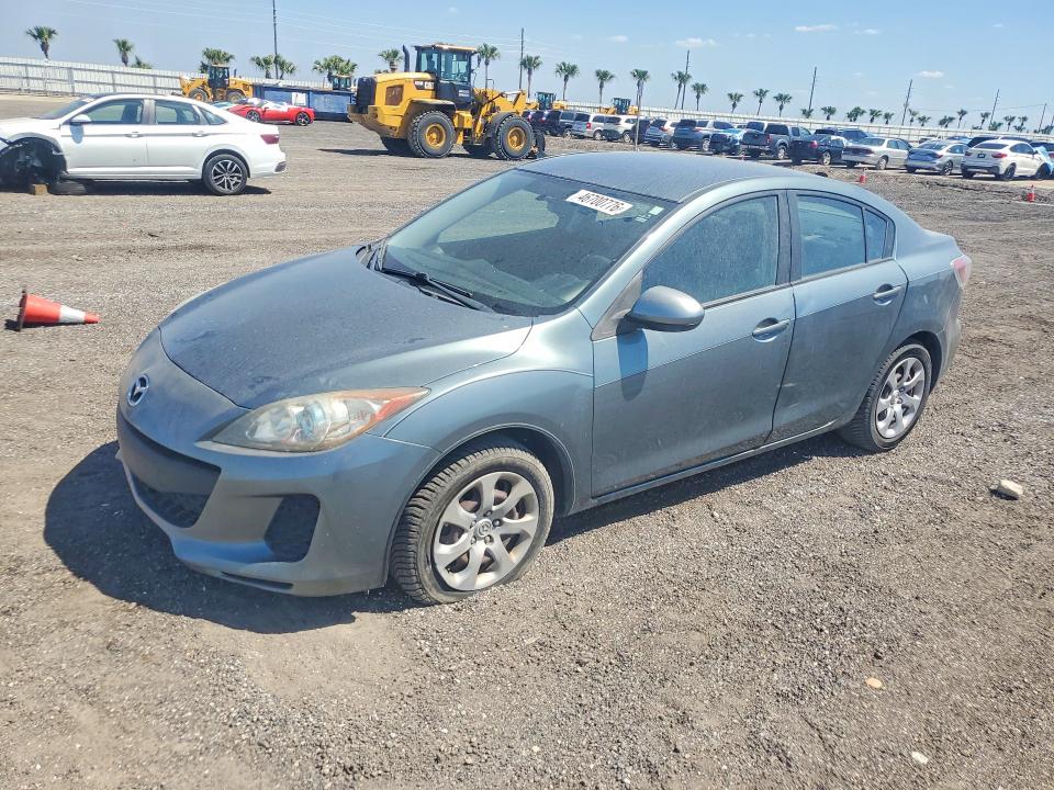 46700776 :رقم المزاد ، JM1BL1U72D1758175 vin ، 2013 Mazda 3 مزاد بيع