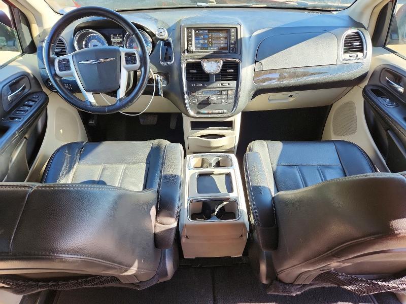 45822036 :رقم المزاد ، 2C4RC1BG6FR645331 vin ، 2015 Chrysler Town & Country مزاد بيع