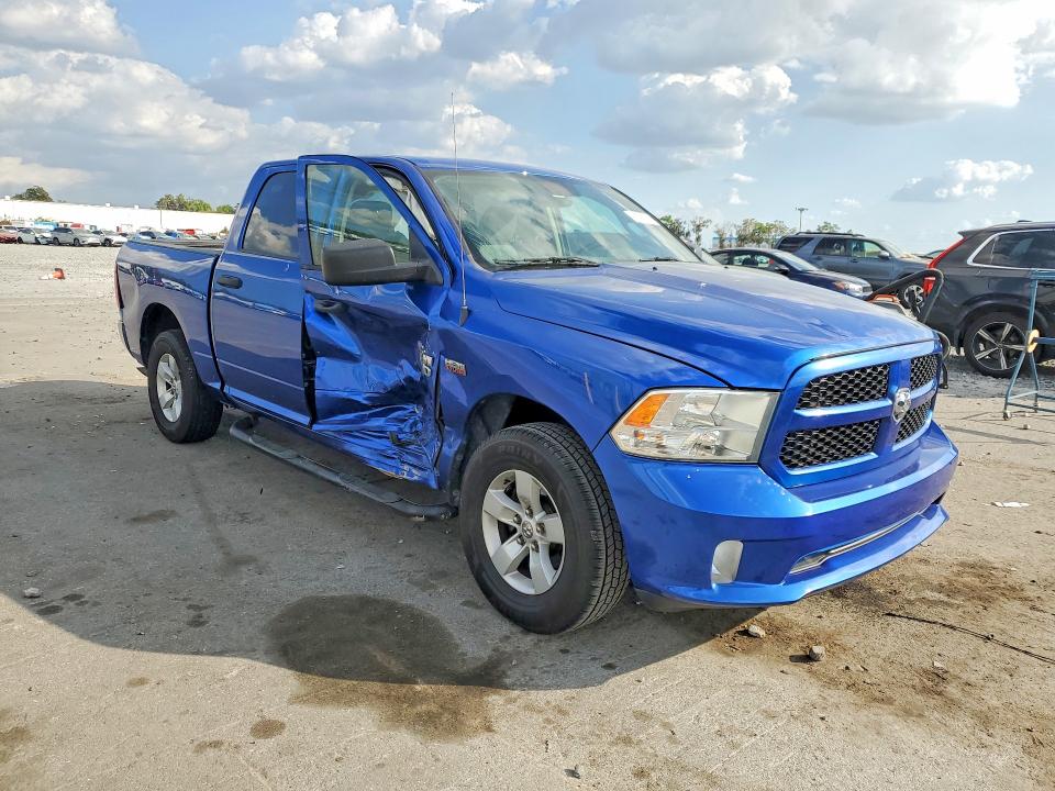 41590296 :رقم المزاد ، 1C6RR6KT8JS315570 vin ، 2018 Ram 1500 مزاد بيع