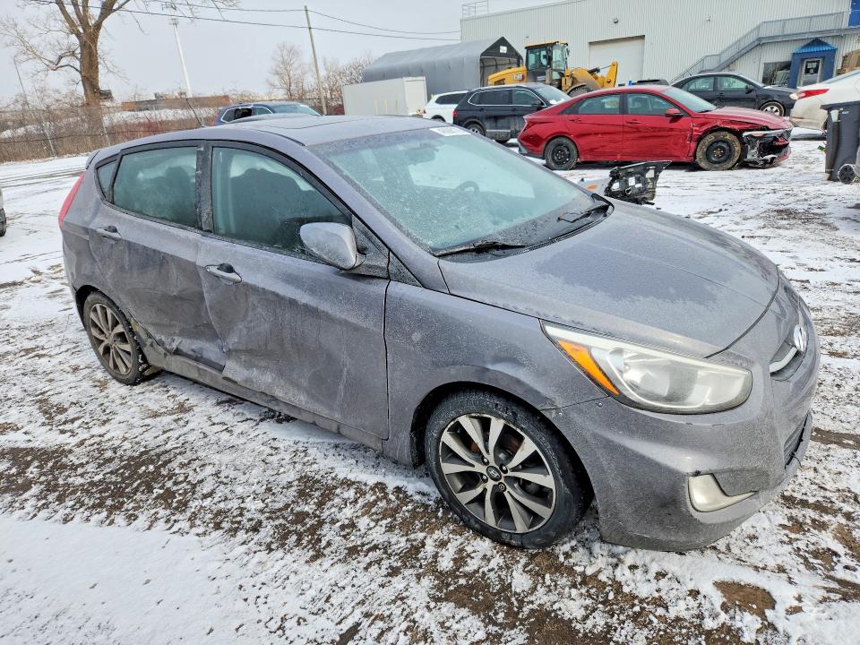 46088176 :رقم المزاد ، KMHCT5AE6FU202883 vin ، 2015 Hyundai Accent مزاد بيع