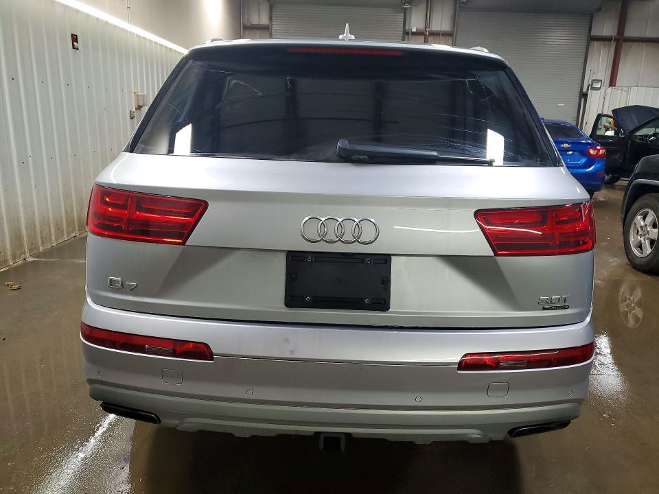 45656966 :رقم المزاد ، WA1VAAF78JD029764 vin ، 2018 Audi Q7 مزاد بيع