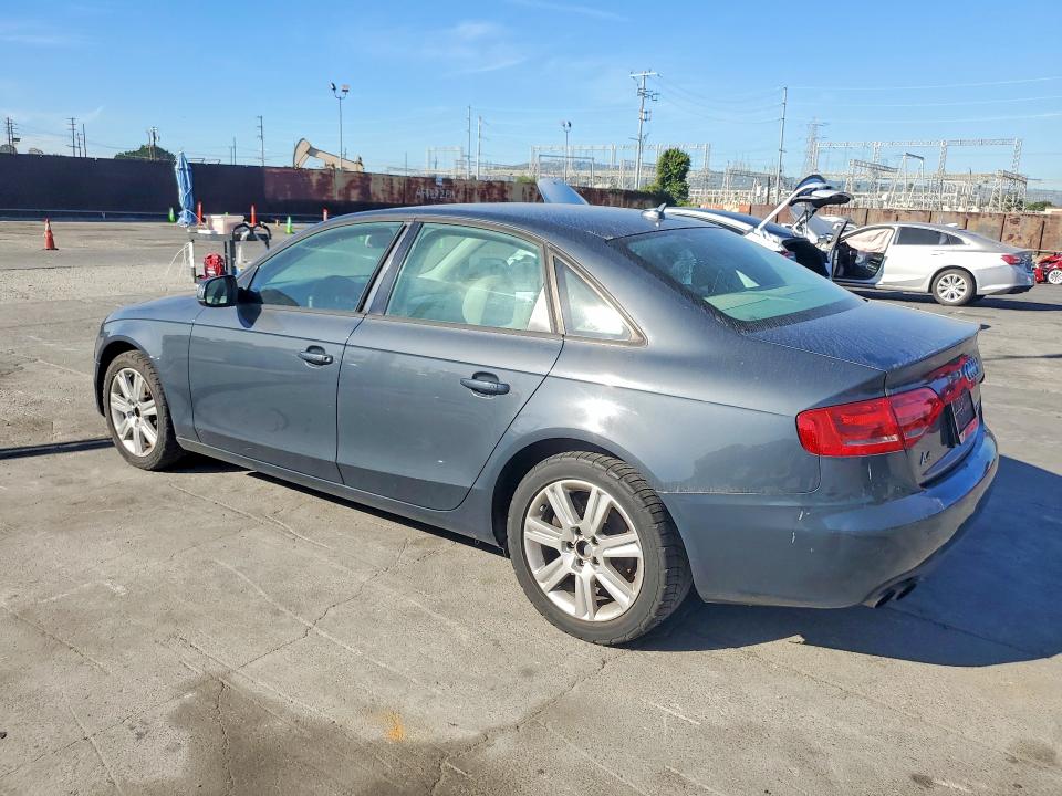 Продаж на аукціоні авто 2010 Audi A4, vin: WAUAFAFL1AN021936, номер лоту: 46537926