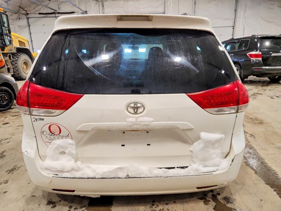 Aukcja sprzedaży 2011 Toyota Sienna, vin: 5TDKK3DC6BS040169, numer aukcji: 79829145