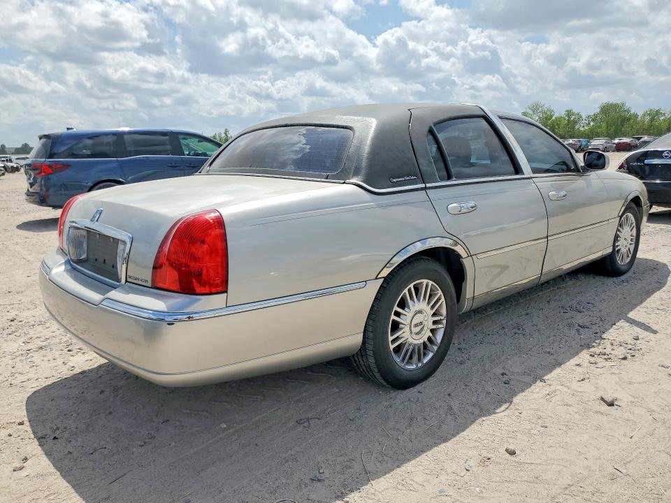 47537436 :رقم المزاد ، 1LNHM82V16Y637239 vin ، 2006 Linc Town Car مزاد بيع