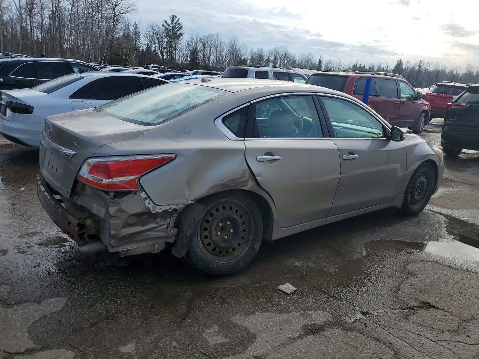 Продажа на аукционе авто 2015 Nissan Altima, vin: 1N4AL3AP1FN392013, номер лота: 78325495
