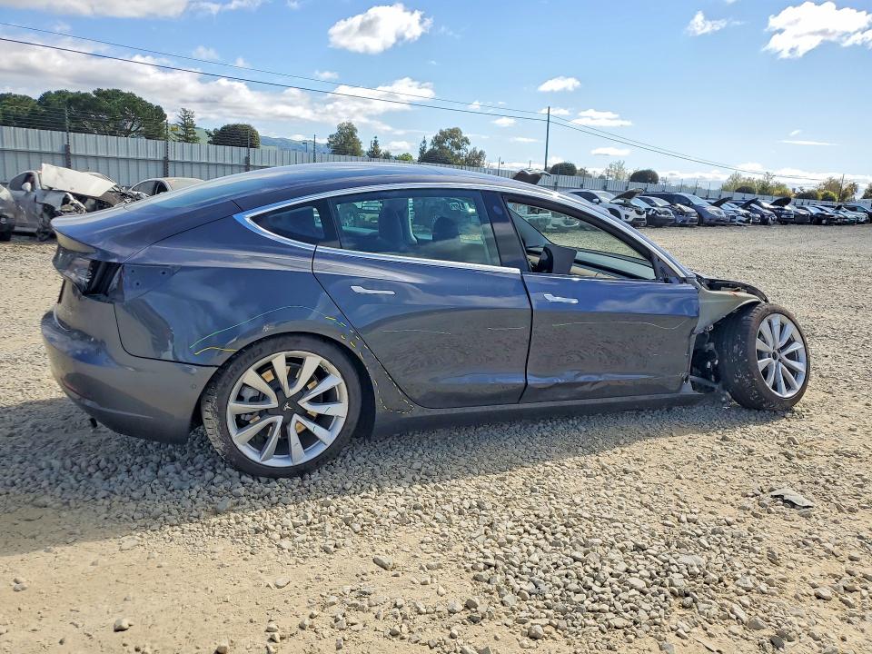 79821405 :رقم المزاد ، 5YJ3E1EB0LF638074 vin ، 2020 Tesla Model 3 مزاد بيع