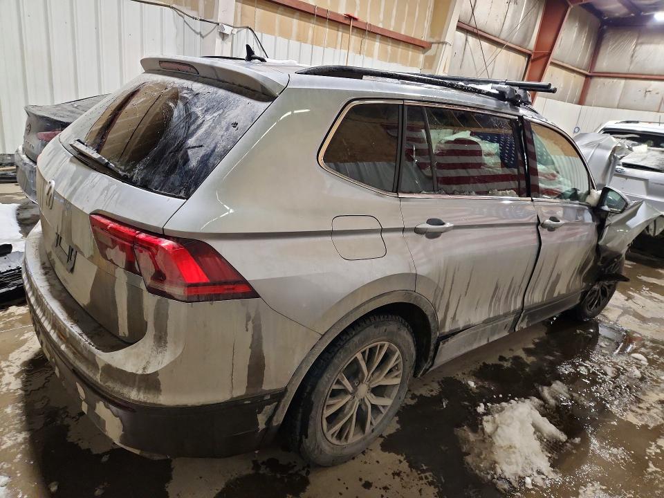Продажа на аукционе авто 2019 Volkswagen Tiguan, vin: 3VV2B7AX7KM137252, номер лота: 49686886