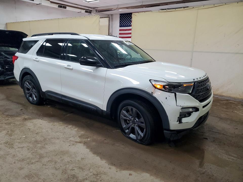 Продажа на аукционе авто 2022 Ford Explorer, vin: 1FMSK8DH7NGB72800, номер лота: 45862096