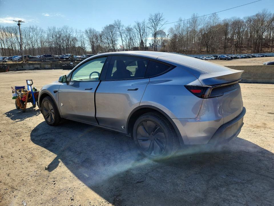 2026 Tesla Model Y მანქანა იყიდება აუქციონზე, vin: 7SAYGDEE7TF570418, აუქციონის ნომერი: 46642466