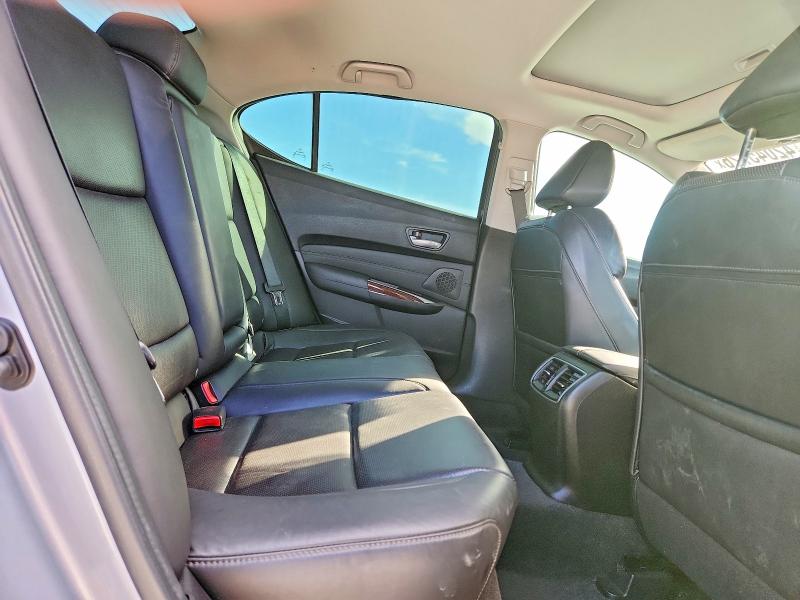 42045726 :رقم المزاد ، 19UUB1F51FA013994 vin ، 2015 Acura Tlx مزاد بيع