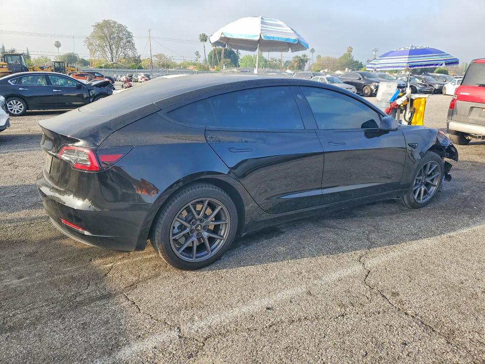 Продажа на аукционе авто 2023 Tesla Model 3, vin: 5YJ3E1EA0PF493857, номер лота: 47643676