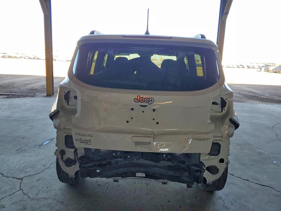 46409136 :رقم المزاد ، ZACNJDA1XNPN89199 vin ، 2022 Jeep Renegade مزاد بيع
