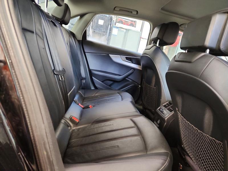 79688255 :رقم المزاد ، WAUBNAF49HN050563 vin ، 2017 Audi A4 مزاد بيع