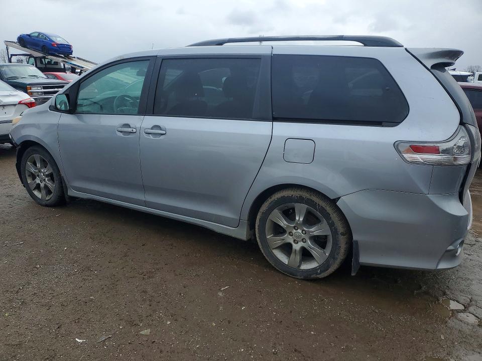 Продажа на аукционе авто 2012 Toyota Sienna, vin: 5TDXK3DCXCS181169, номер лота: 46748886