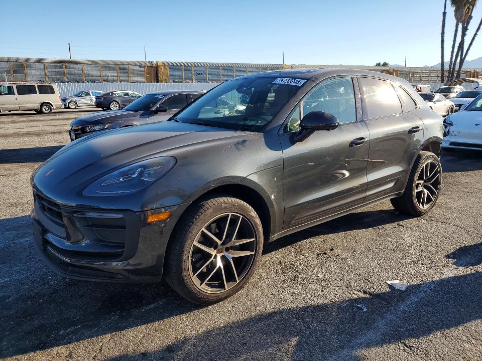 79793245 :رقم المزاد ، WP1AA2A58SLB10625 vin ، 2025 Porsche Macan مزاد بيع
