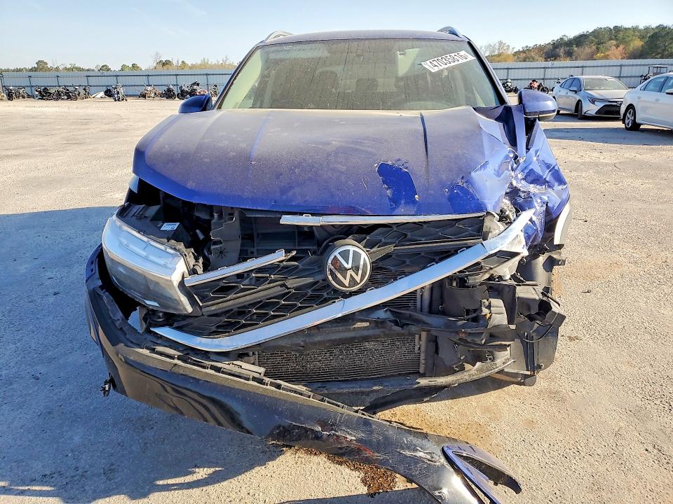 Продажа на аукционе авто 2022 Volkswagen Taos, vin: 3VVRX7B29NM065283, номер лота: 47035816