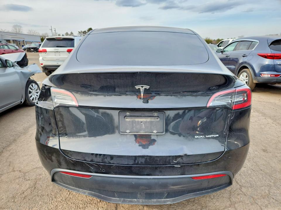 Продажа на аукционе авто 2021 Tesla Model Y, vin: 5YJYGDEE1MF077123, номер лота: 47263086