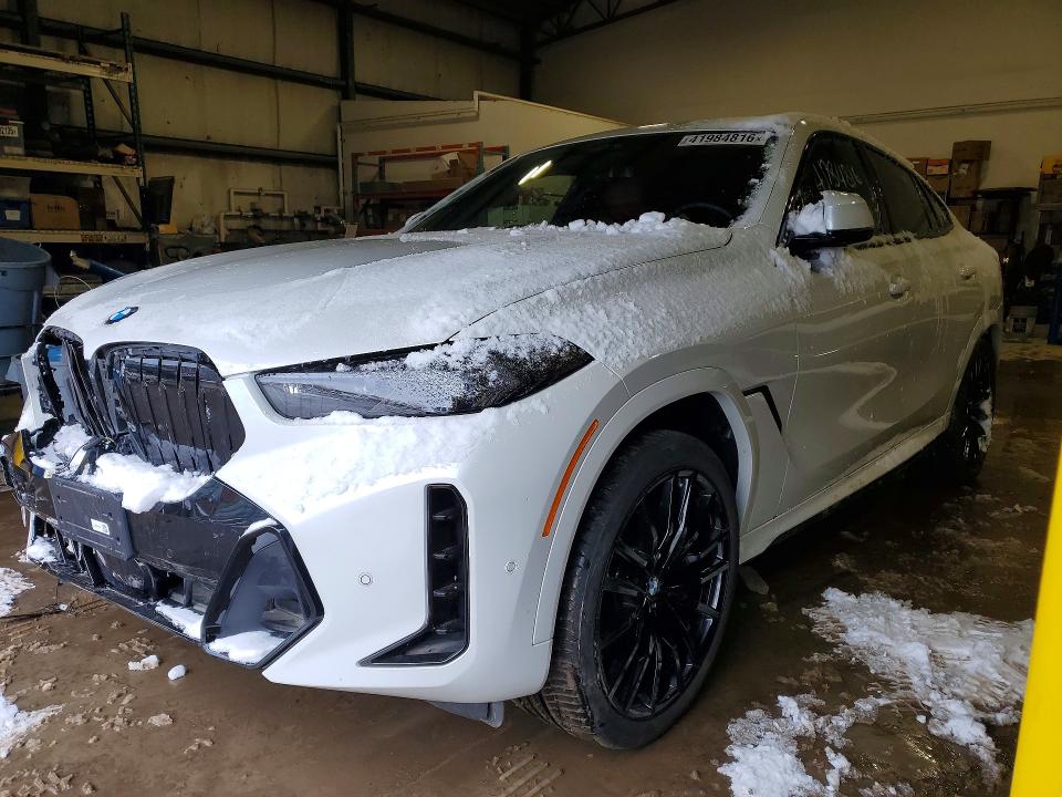 2024 Bmw X6 მანქანა იყიდება აუქციონზე, vin: 5UX33EX00R9V54945, აუქციონის ნომერი: 41984816
